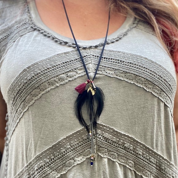 Lizou Boho Necklace - Picture 3 of 7